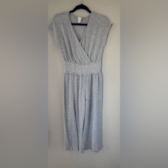 Caution to the Wind Size Large Gray Ribbed Women's Jumpsuit - Picture 2 of 10